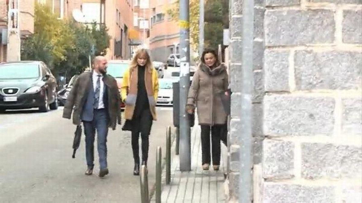 Alba Carrillo y Feliciano se reencuentran en los juzgados.-EUROPA PRESS