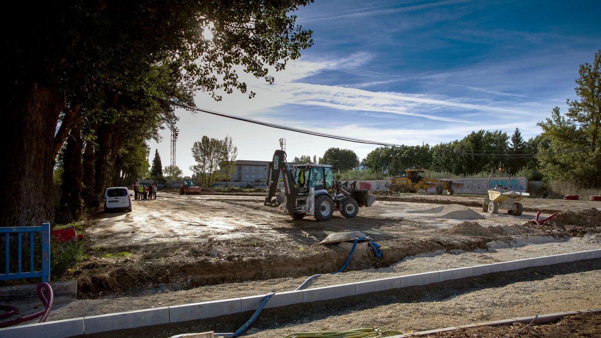 Estado actual de la obras de la cuarta fase del parque lineal de río Vena. TOMÁS ALONSO