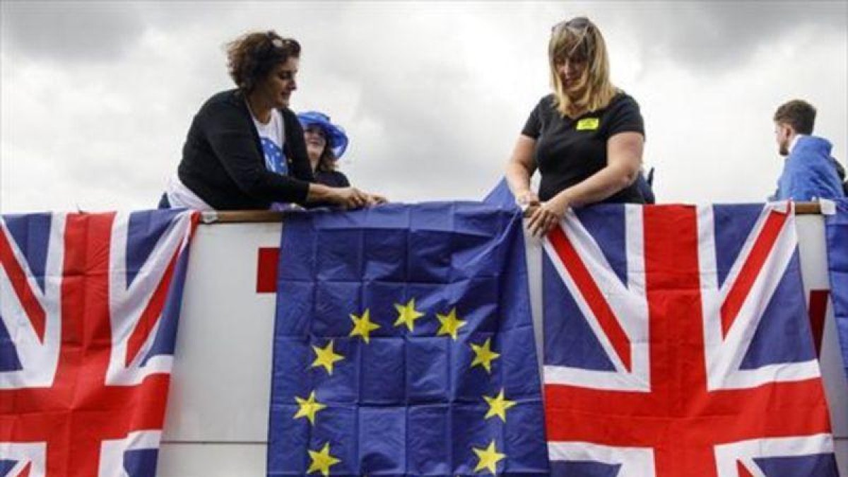 Manifestación contra el brexit en Londres, el pasado sábado.-EFE / TOLGA AKMEN