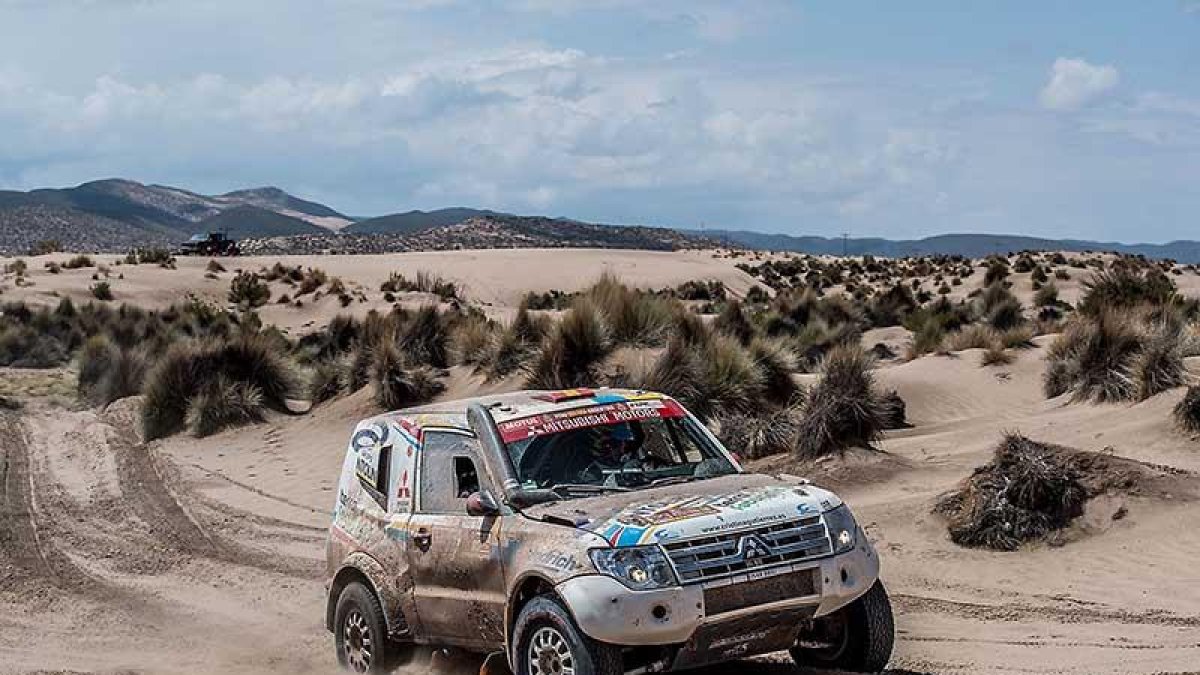 Cristina Gutiérrez en plena acción en la octava etapa del Dakar 2018-DKR Raid Service