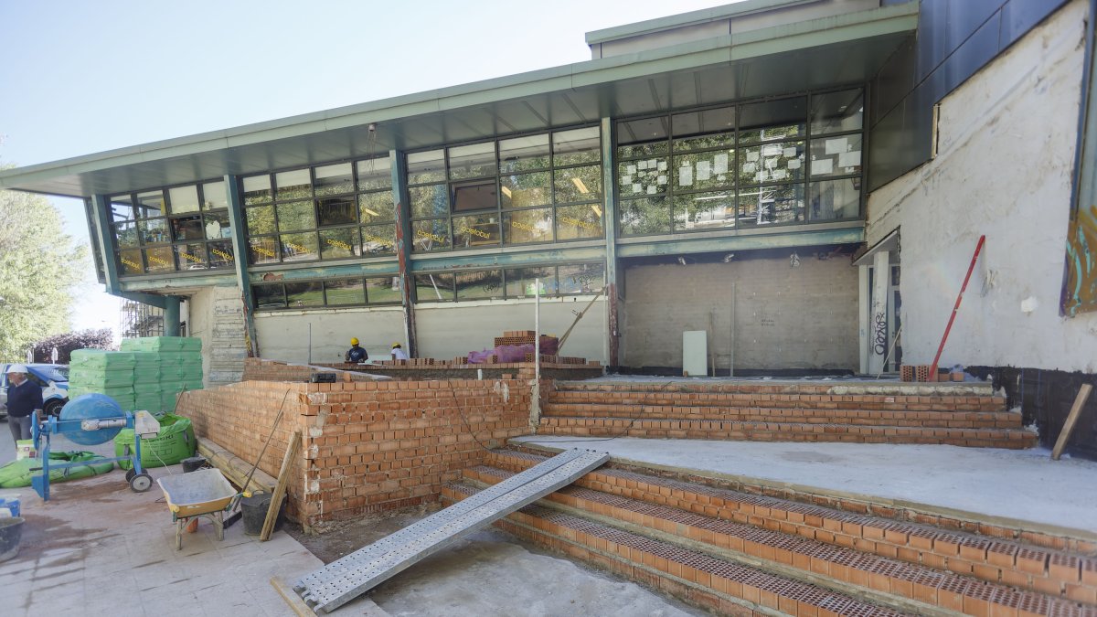 Estado actual de las obras del centro cívico Río Vena. SANTI OTERO