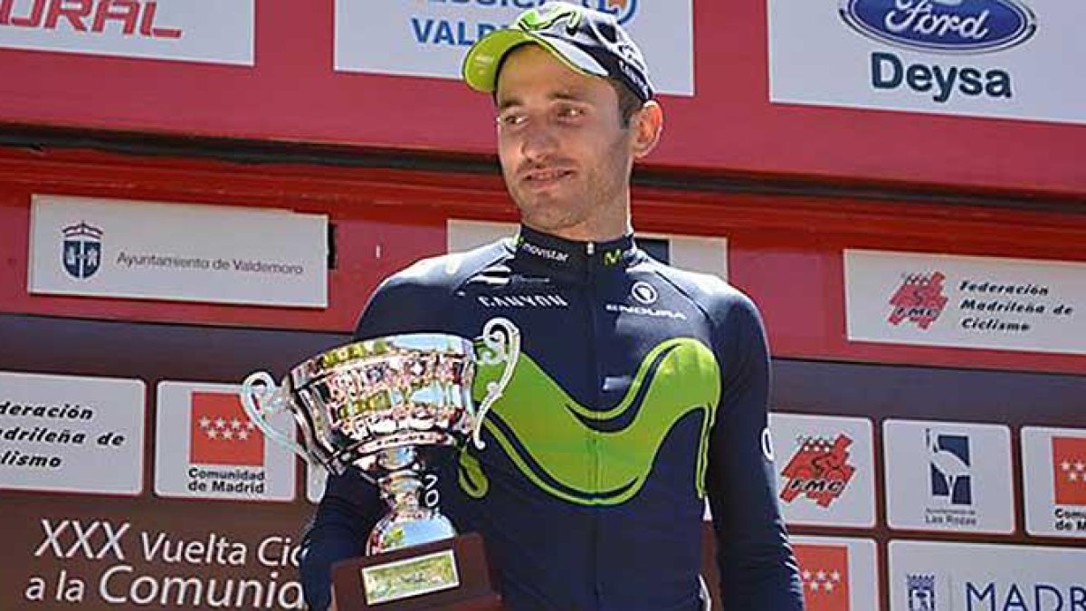 Carlos Barbero en el podio.-