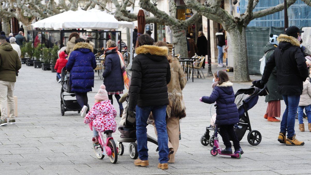 El PP considera que el Gobierno perjudica a las burgalesas con más de tres hijos en el nuevo complemento de pensiones. ECB