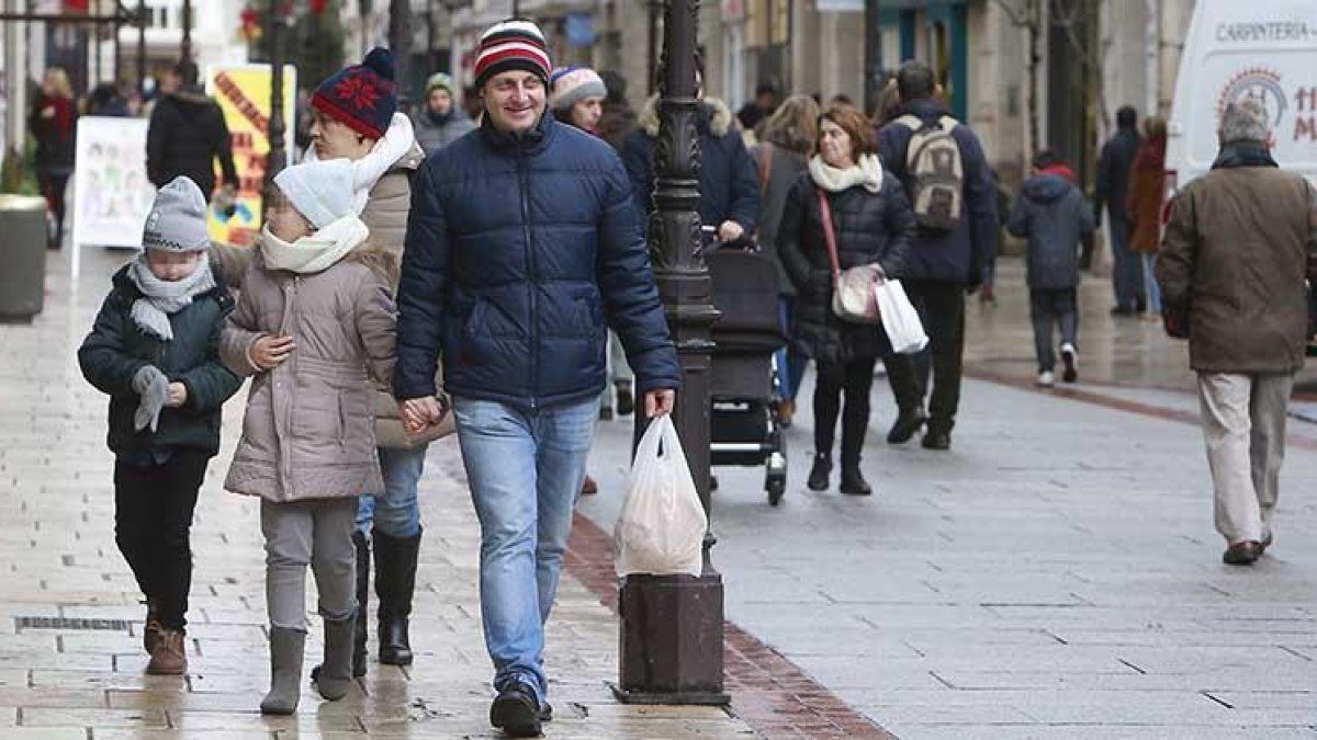 La ciudad de Burgos tiene censados 175.921 habitantes, 278 más que en el anterior padrón.-RAÚL OCHOA