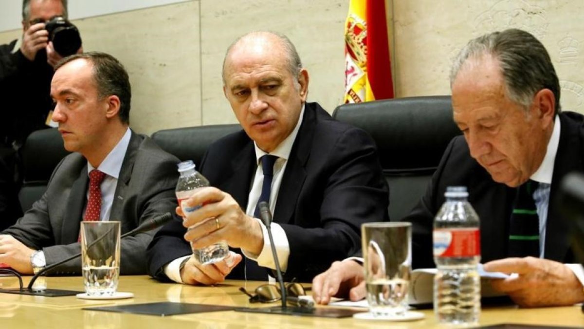 El ministro del Interior, Jorge Fernández Díaz,  presidió  la mesa de valoracion de la amenaza terrorista.-JUAN MANUEL PRATS