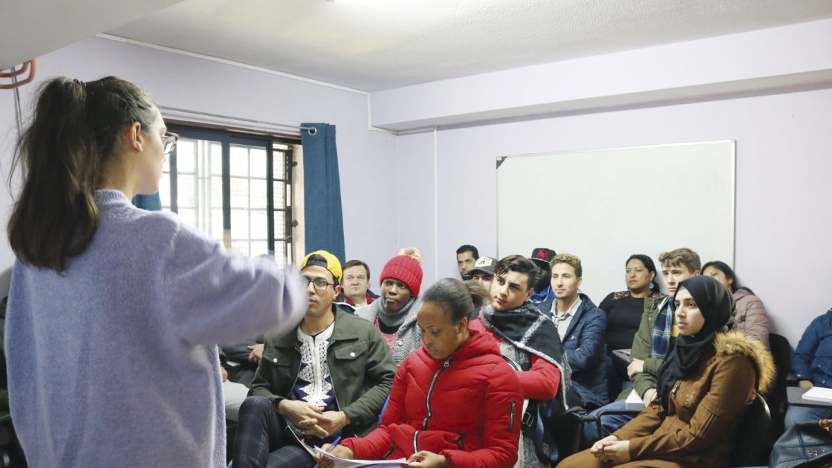 Una de las aulas de Accem cuya sede está en la Avenida Cantabria, 37.