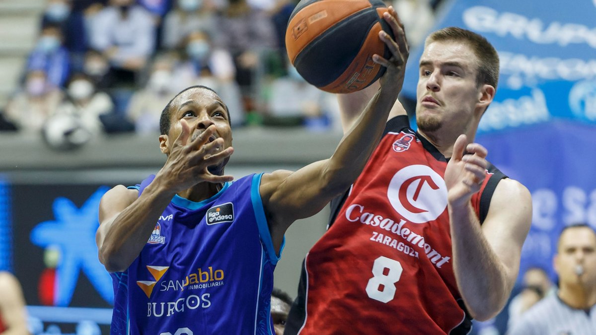 Renfroe supera al zaragocista Radoncic. SANTI OTERO