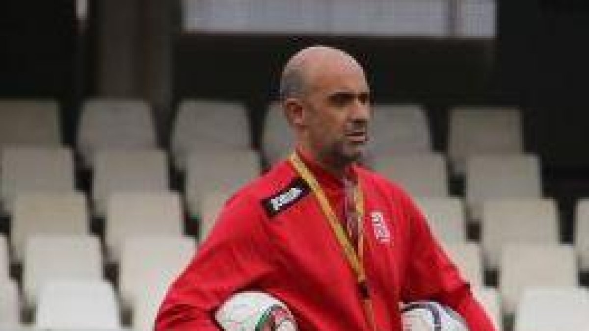 Alberto Monteagudo en su etapa como entrenador del Cartagena.-
