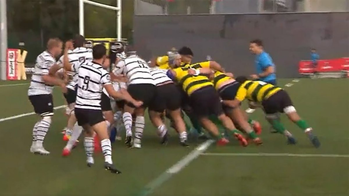 Imagen del empuje de la melé de los Iberians en el partido contra los Debils Brussels. BELGIUMRUGBY