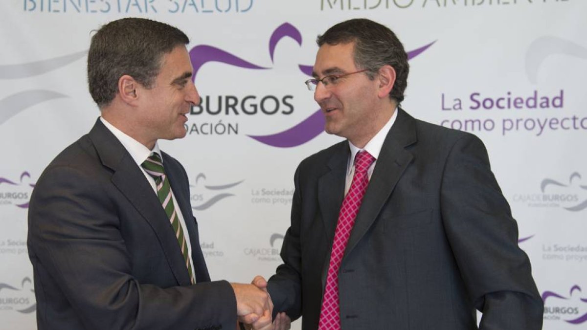Rafael Barbero, director de la Fundación Caja de Burgos, y su homónimo en la CEU, Manuel Perucho.-R. ORDÓÑEZ