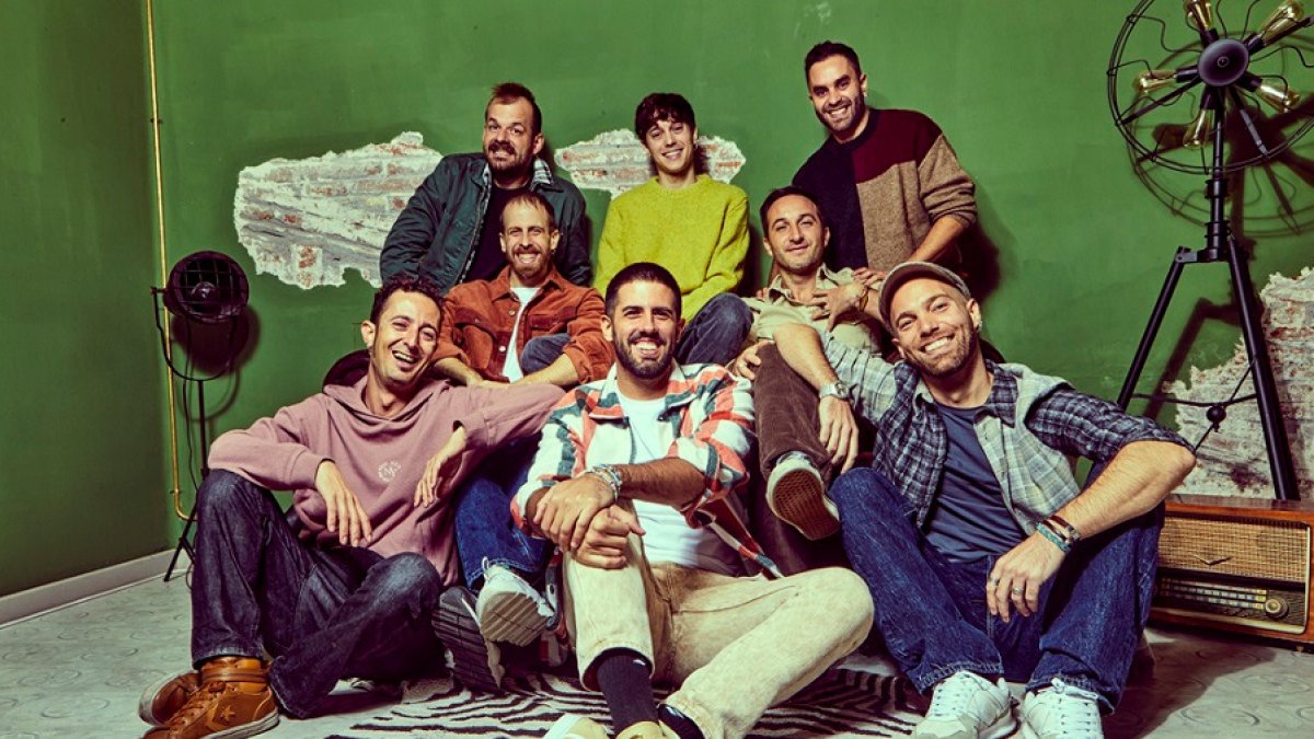 La Pegatina vuelve a Burgos para celebrar el 25 aniversario de La Rúa. LA PEGATINA