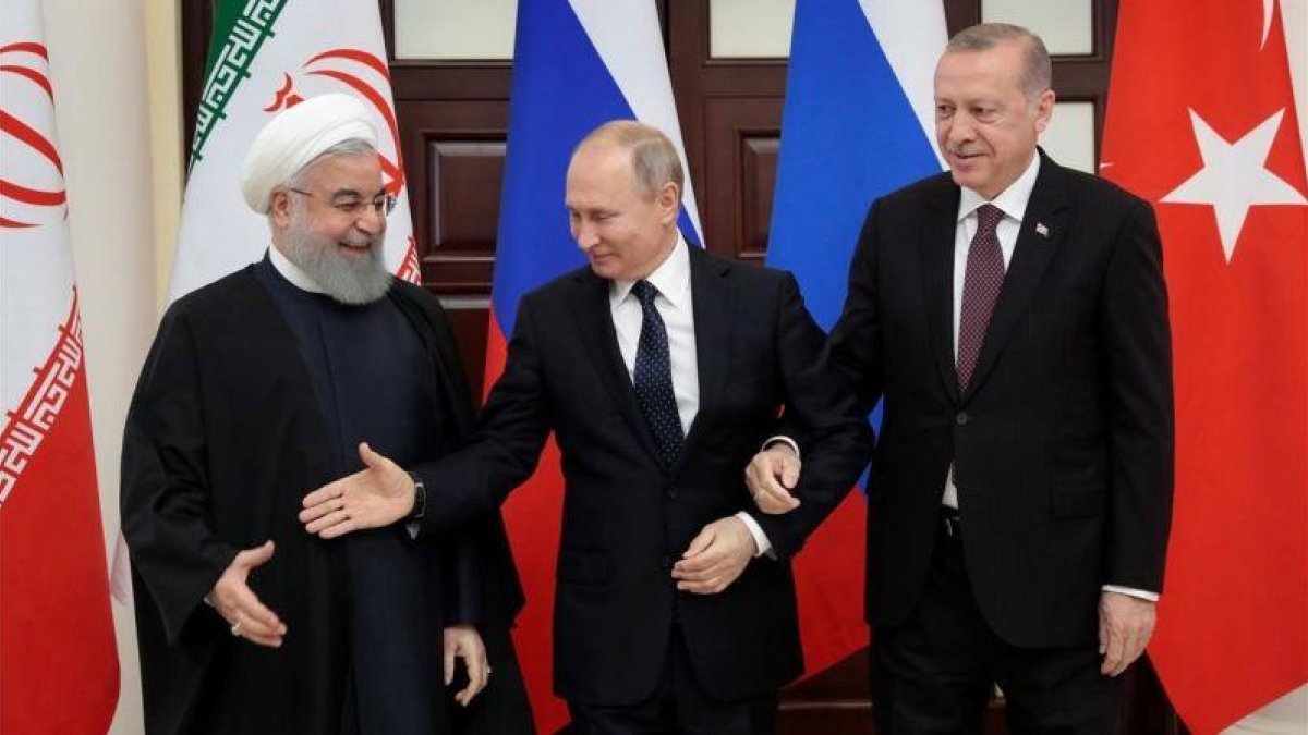 Rohaní, Putin y Erdogan, en la cumbre de Rusia-EFE / SERGEI CHIRIKOV POOL