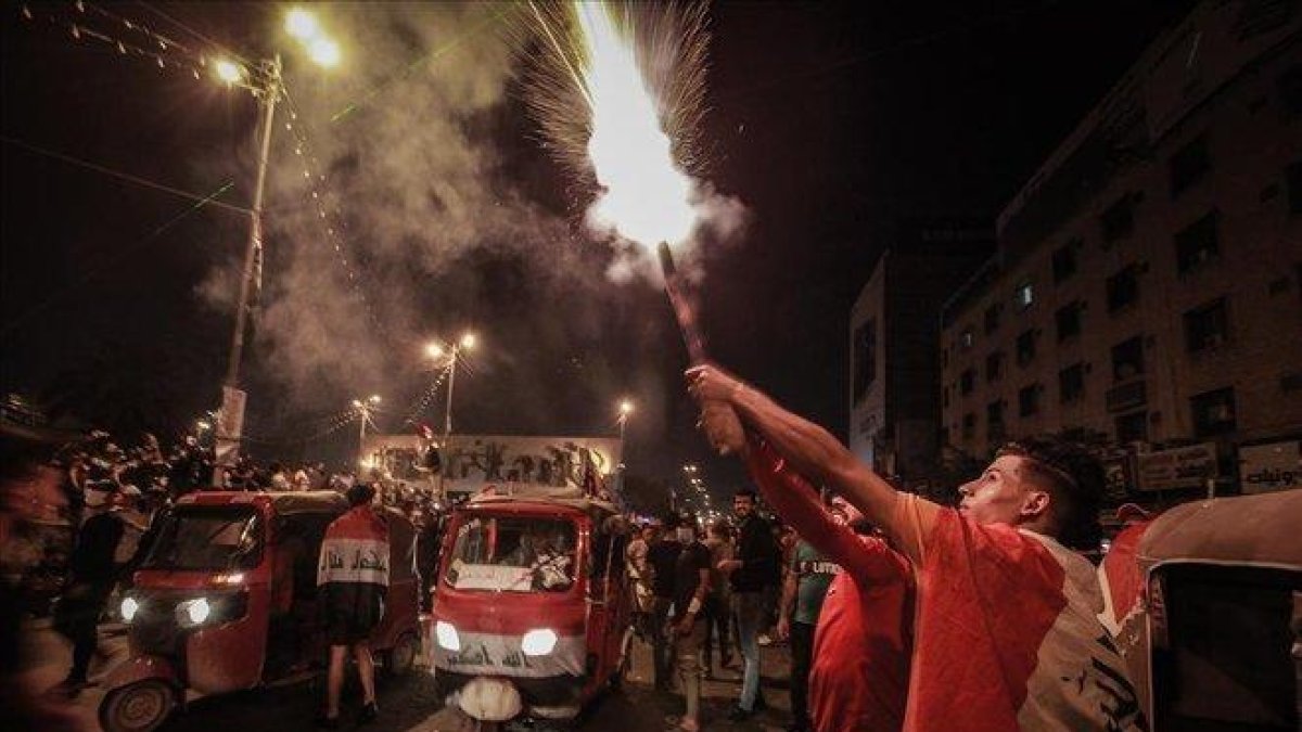 Manifestantes en la plaza Tahrir de Bagdad.-AMEER AL MOHAMMEDAW