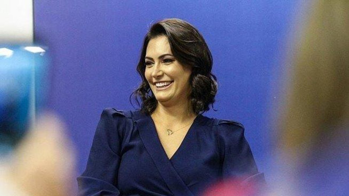 La primera dama, Michelle Bolsonaro, pasó por un procedimiento quirúrgico estético.-FACEBOOK