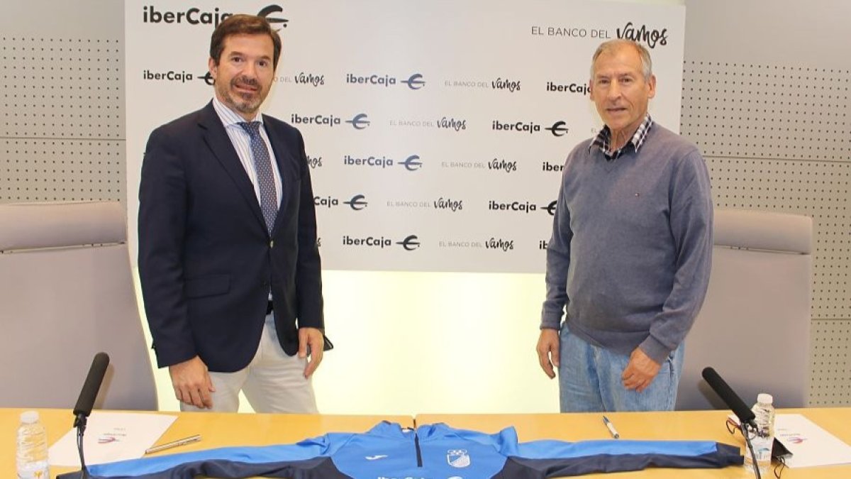 Jorge Sicilia y Felisindo Novoa presentaron ayer el acuerdo para esta temporada. ECB