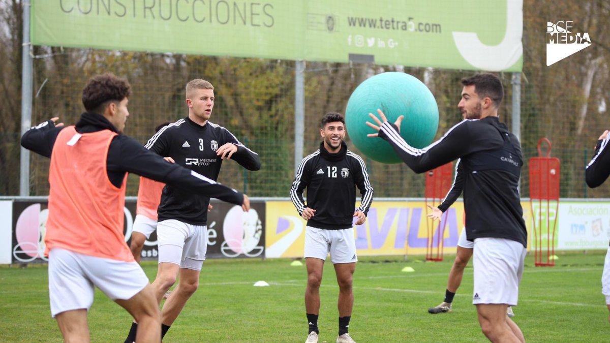 Imagen del entrenamiento de ayer del Burgos CF.