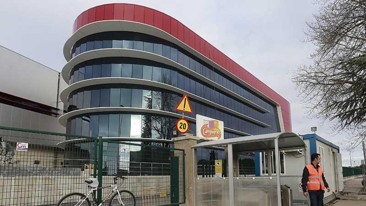 Imagen de la entrada de la fábrica de Campofrío en Burgos.-RAÚL G. OCHOA