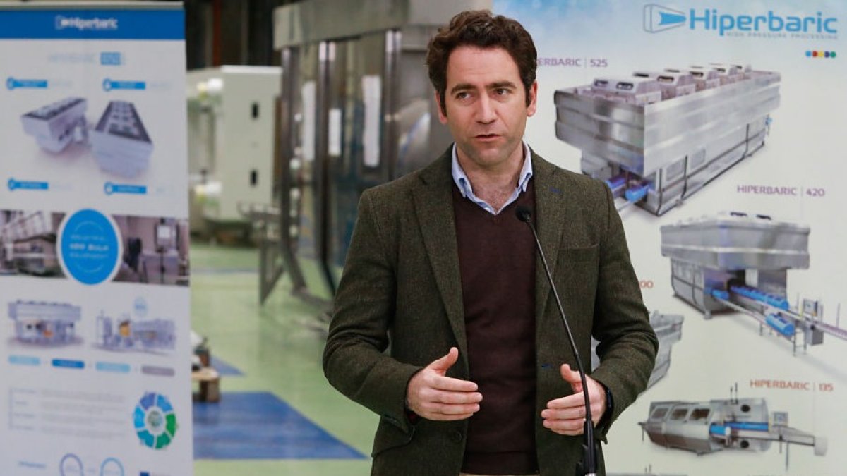 Teodoro García Egea en las instalaciones de Hiperbaric, en Burgos. TOMÁS ALONSO