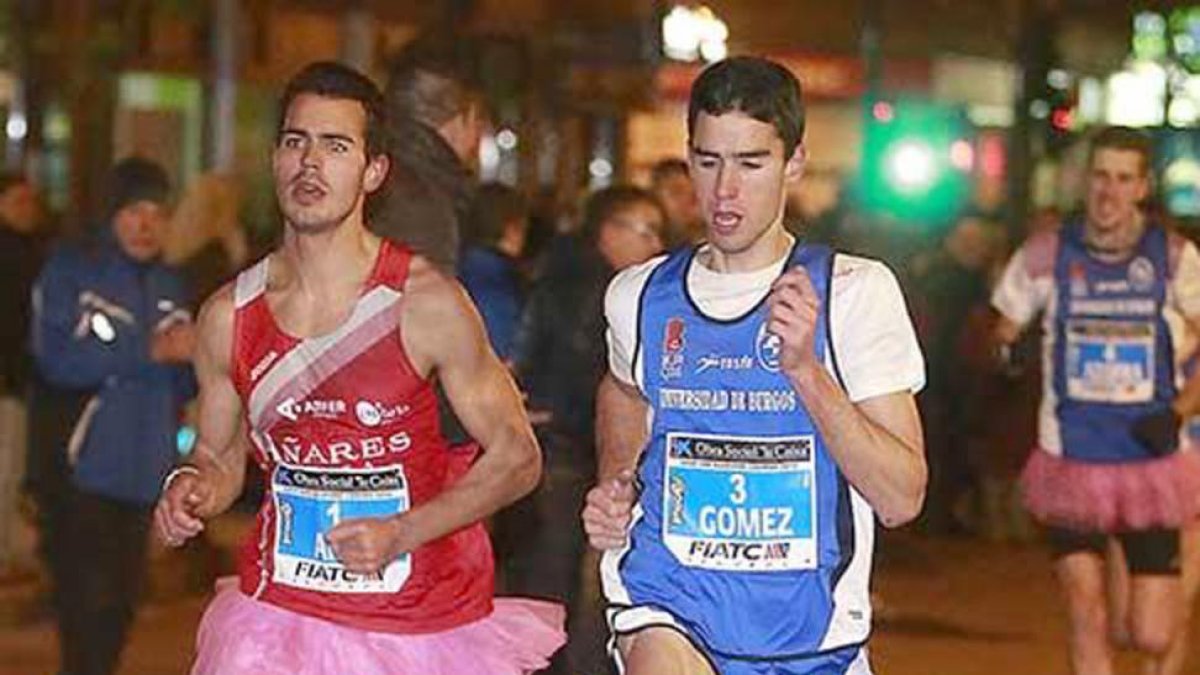 Arce (i.) y Gómez fueron protagonistas en la pasada San Silvestre.-RAÚL G. OCHOA
