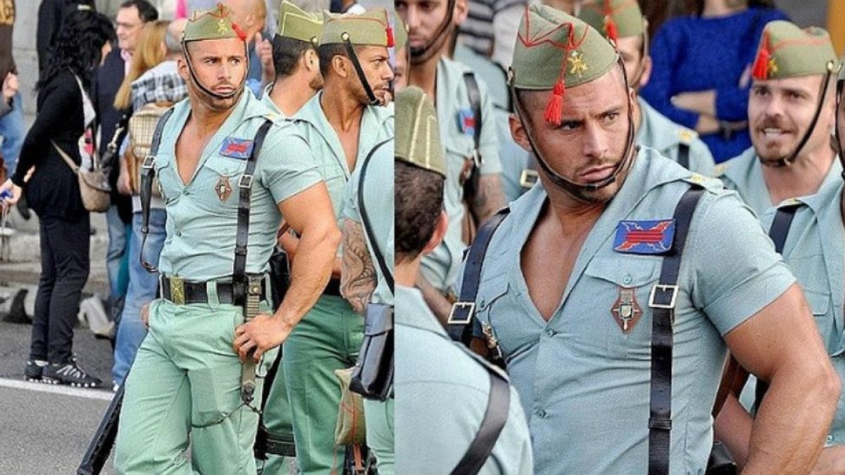 Desfile de legionarios.-/ PERIODICO (INSTAGRAM)