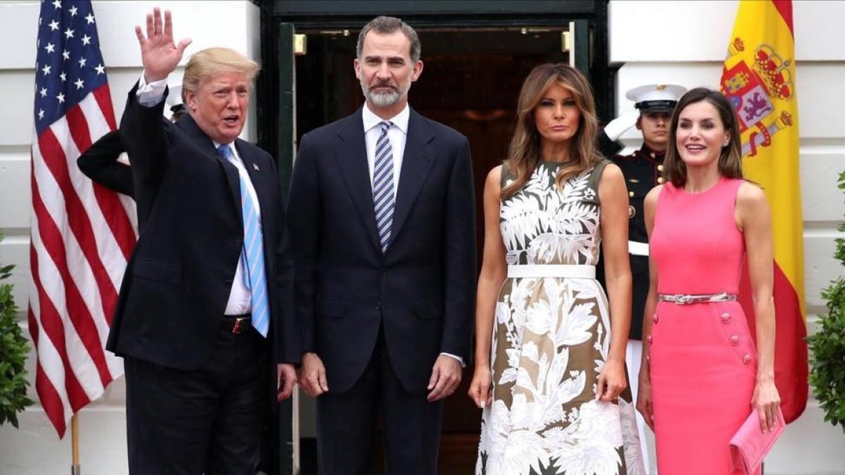 Trump y Melania reciben a los Reyes de España-JOHNATHAN ERNST