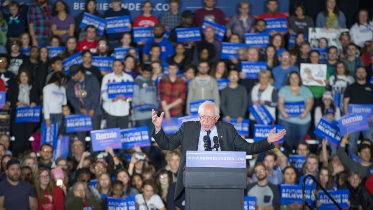 Bernie Sanders, durante un acto de campaña en Madison (Wisconsin).-SCOTT OLSON / AFP