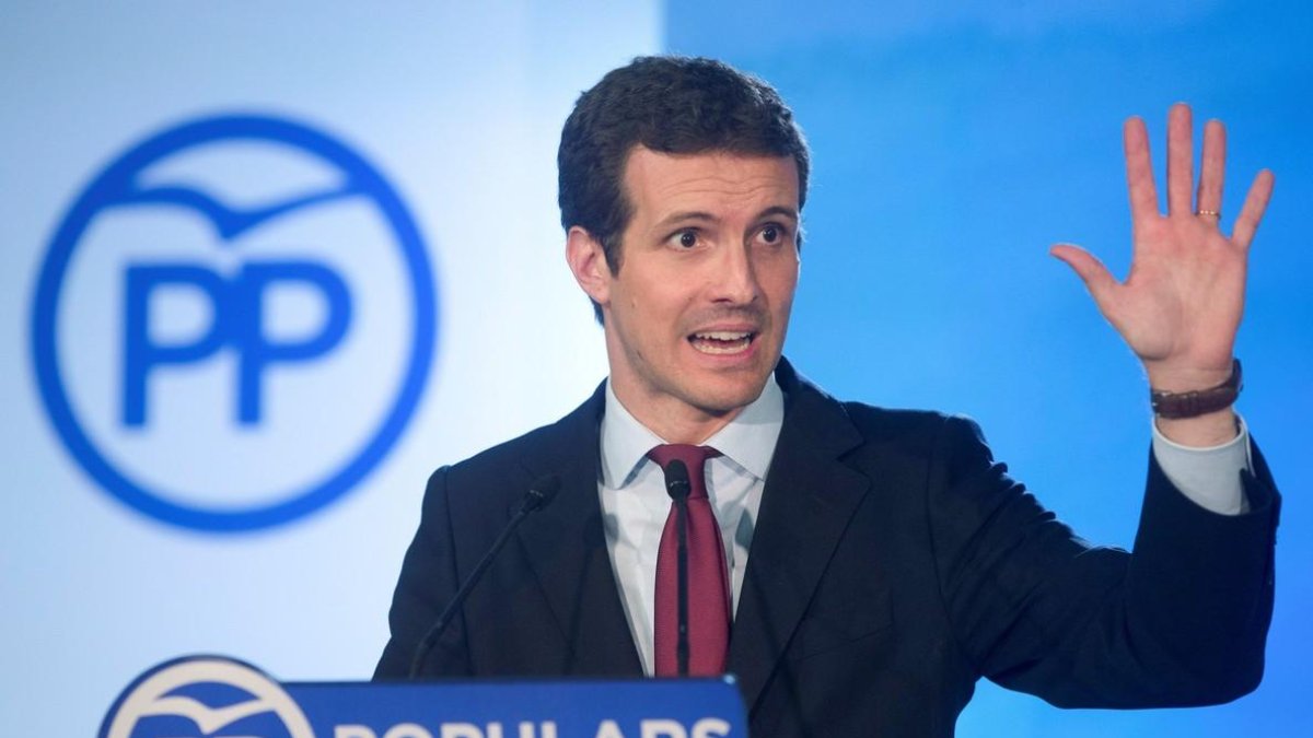 El presidente del PP, Pablo Casado, en rueda de prensa tras presidir en Barcelona la primera reunión del Comité Ejecutivo Nacional de su partido, el 26 de julio.-EFE / QUIQUE GARCÍA