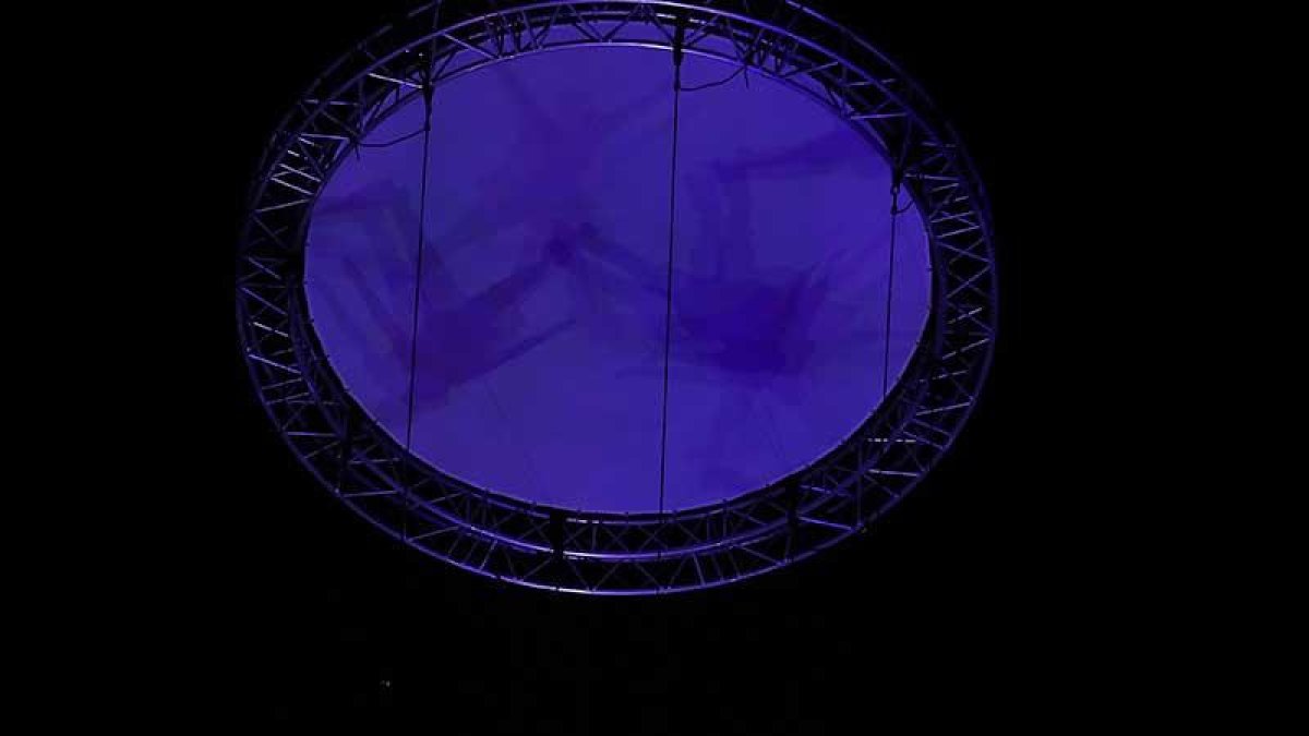 Momento de una actuación de la Noche Blanca desarrollada en la Plaza Mayor.-RAÚL G. OCHOA
