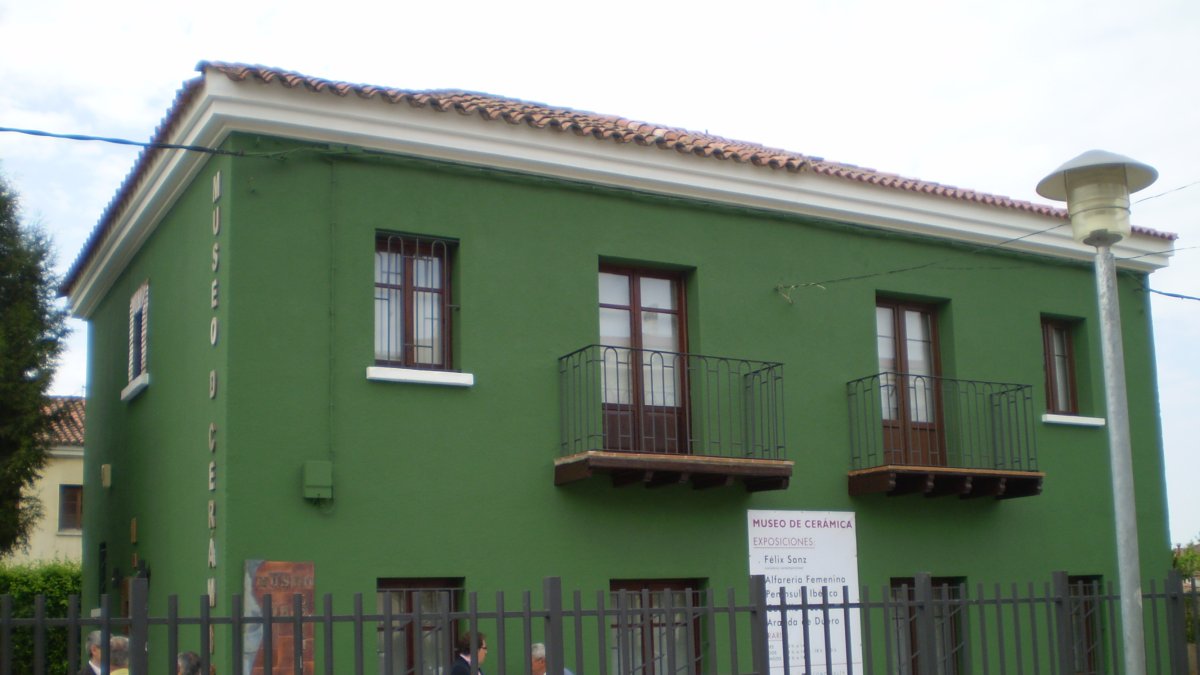 Fachada del Museo de Cerámica de Aranda de Duero
