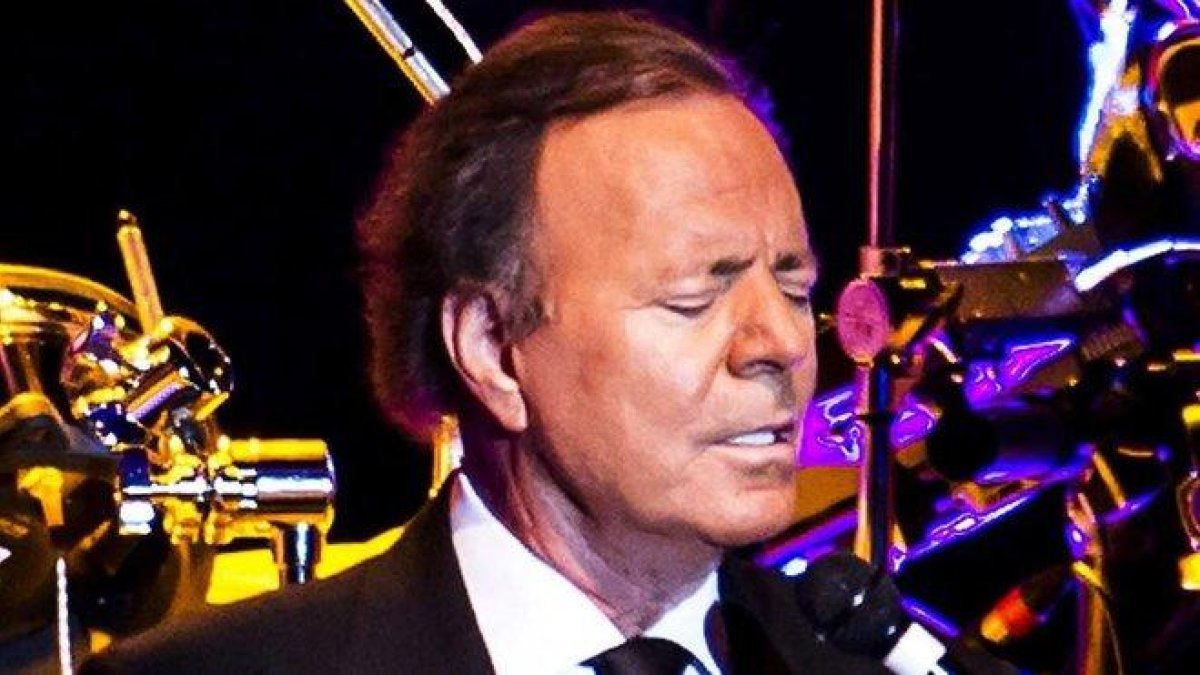 Julio Iglesias.-EFE / REMKO DE WAAL