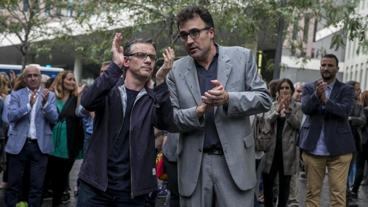 Josep Maria Jové y Lluís Salvadó, en la Ciutat de la Justícia de Barcelona, el pasado 20 de septiembre / JOAN PUIG-EL PERIÓDICO