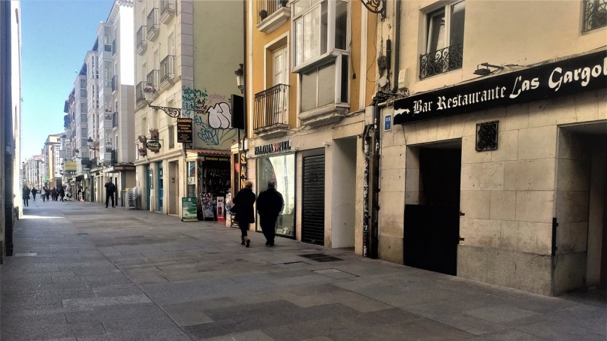 Los comercios y negocios de hostelería cerrados por el Covid podrán acogerse a estas ayudas.