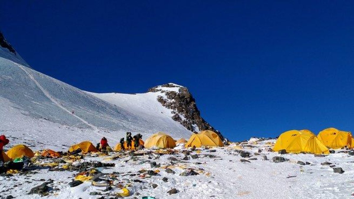 Imagen del campamento 4 del Everest, en mayo del 2018.-AFP