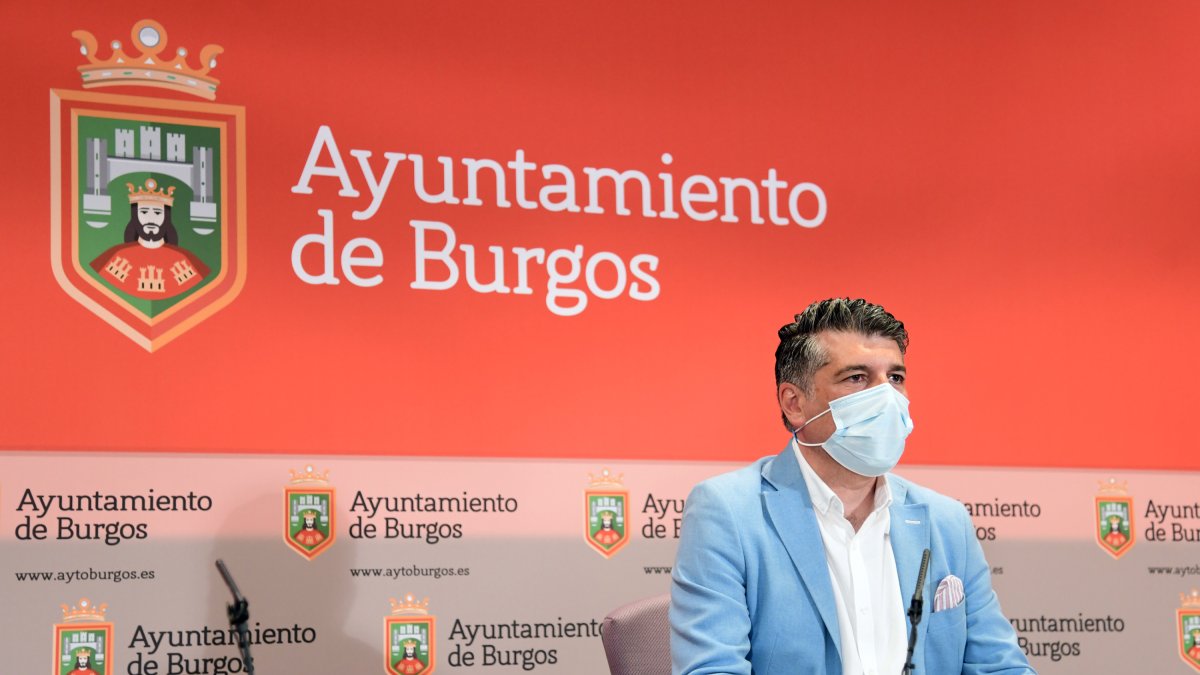 Vicente Marañón en rueda de prensa. SANTI OTERO