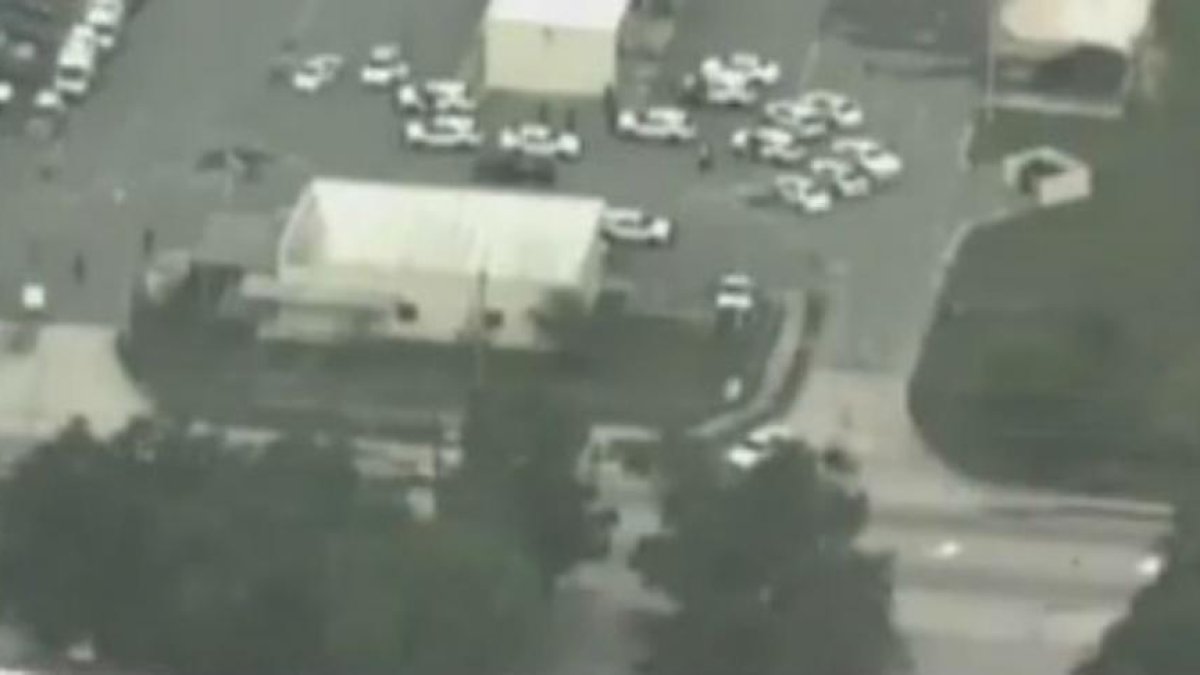 Imagen aérea del lugar donde ha ocurrido el tiroteo en Orlando.-
