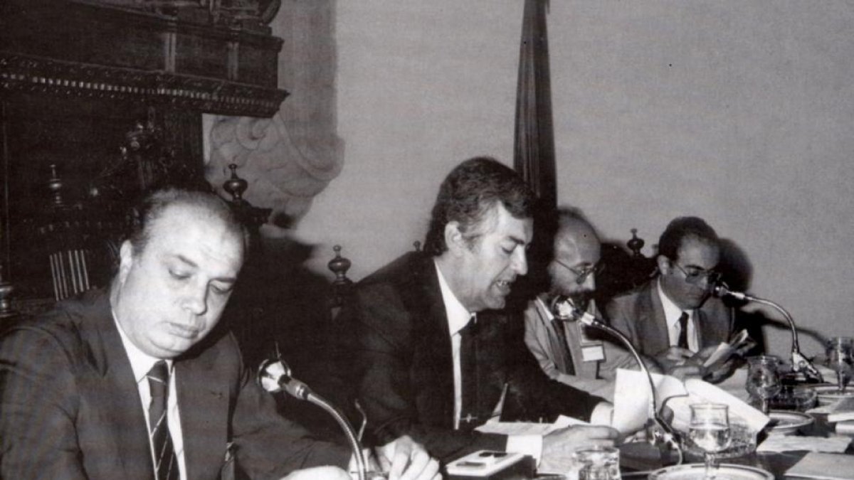 Reol Tejada. A su derecha, Juan A. Arévalo, y, a su izquierda, Eduardo Moreno y García-Verdugo.-FOTO CEDIDA POR REOL