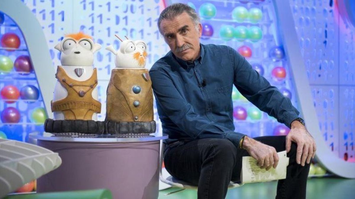 Juan y Medio, presentador del programa de TVE-1 'Poder canijo'.-EL PERIÓDICO