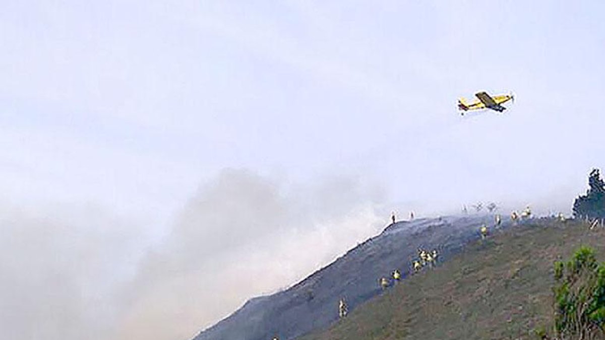 El incendio de Nava de Mena necesitó la intervención de medios aéreos-ECB