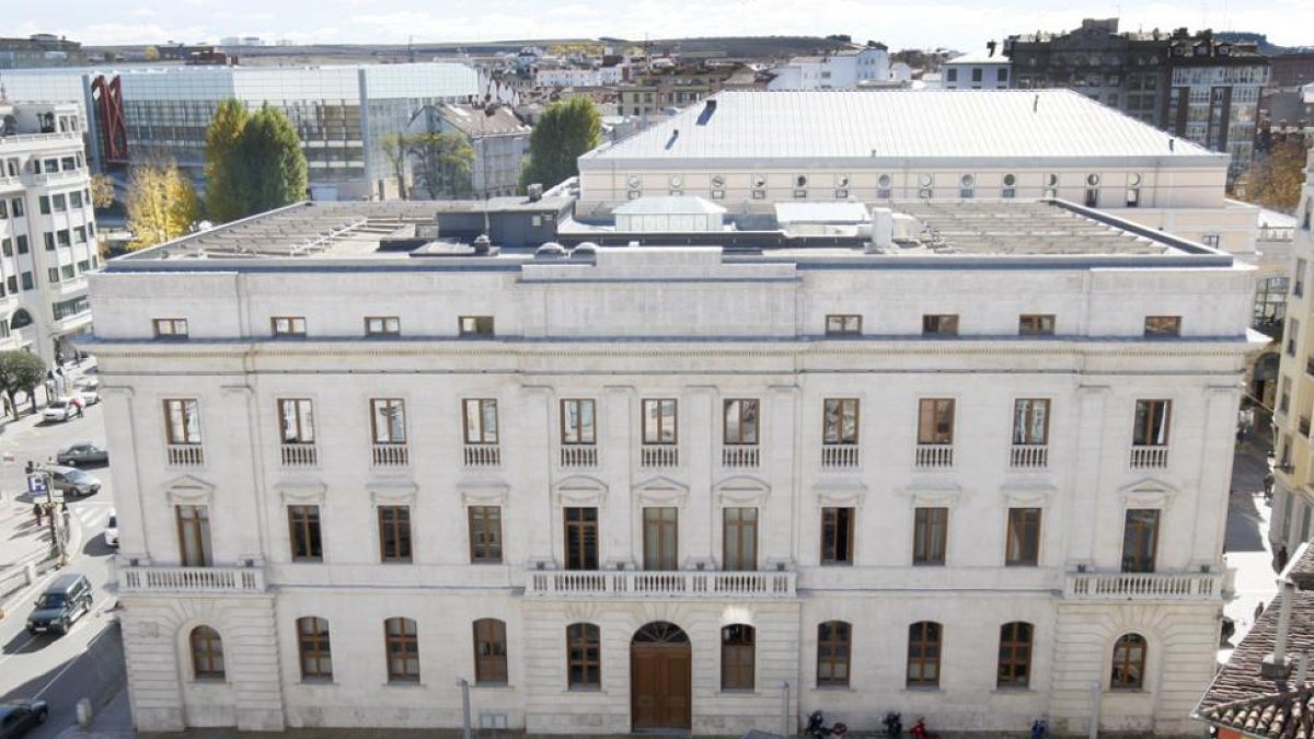 Los sindicatos están en desacuerdo con la propuesta de la nueva RPT presentada por la Diputación-I. L.M.