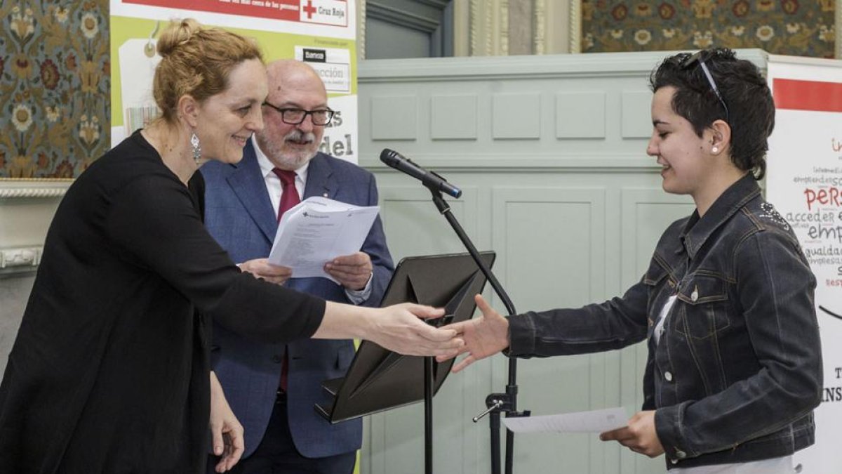 La sala Polisón acogió ayer la entrega de diplomas.-RAÚL G. OCHOA