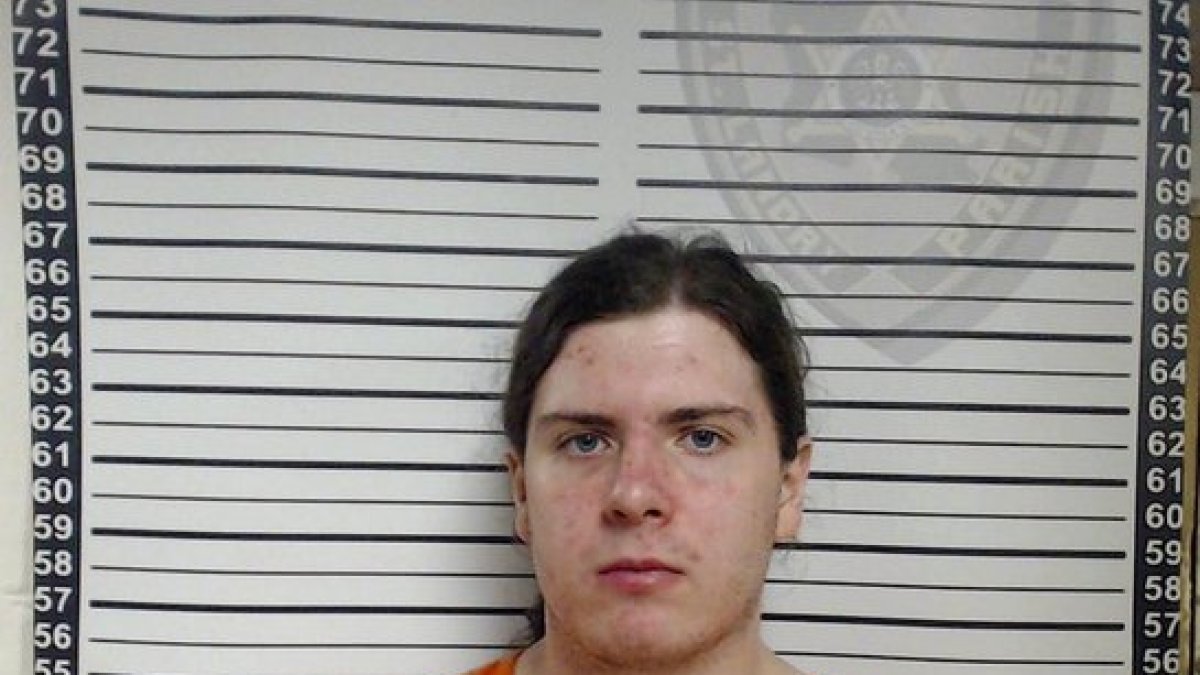 Holden Matthews, de 21 años, podría afrontar cargos federales.-EFE