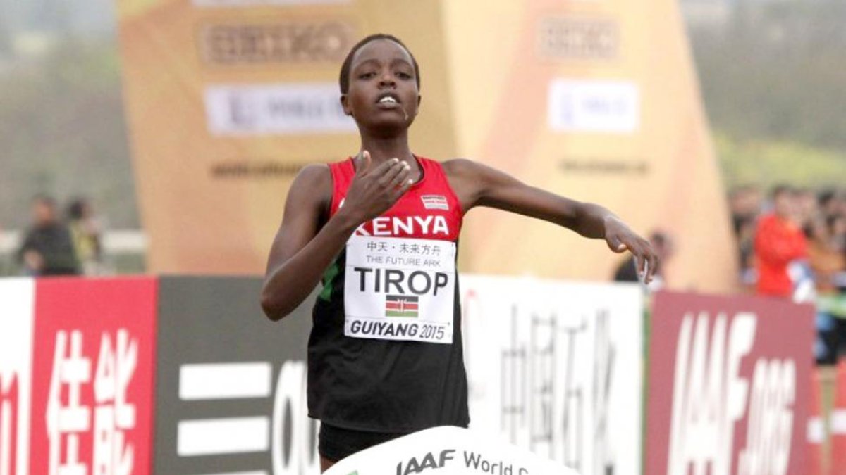 Jebet Tirop se impuso en el Campeonato del Mundo de 2015.-