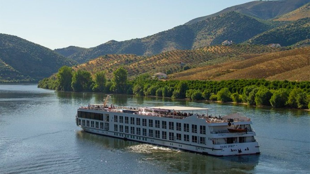 Crucero portugués en Barca d'Alva. MaGrc
