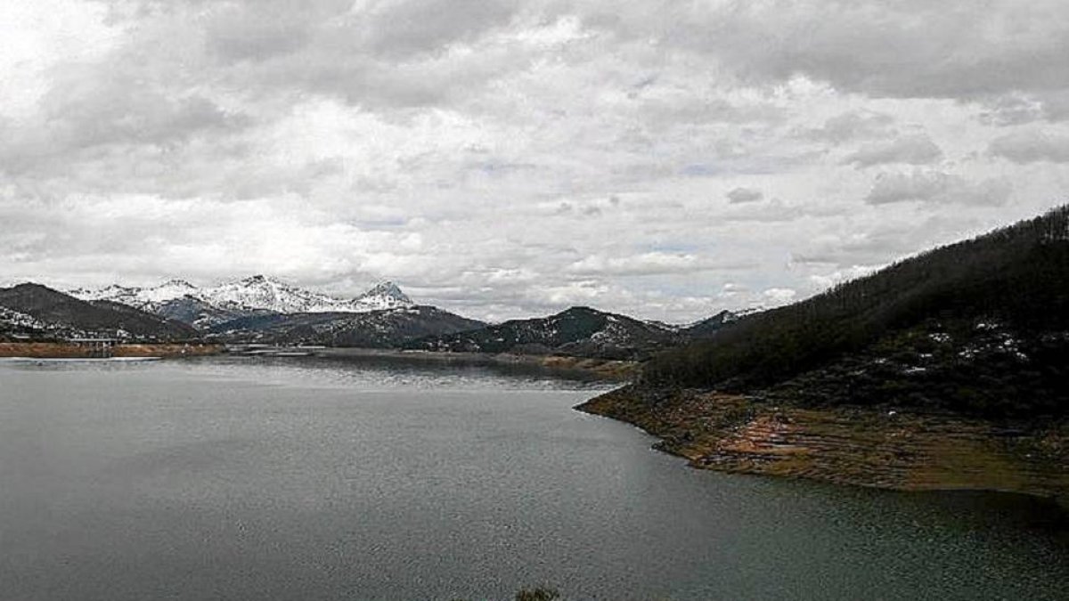 Imagen de archivo del embalse de Riaño (León), perteneciente a la Cuenca del Duero-Ical