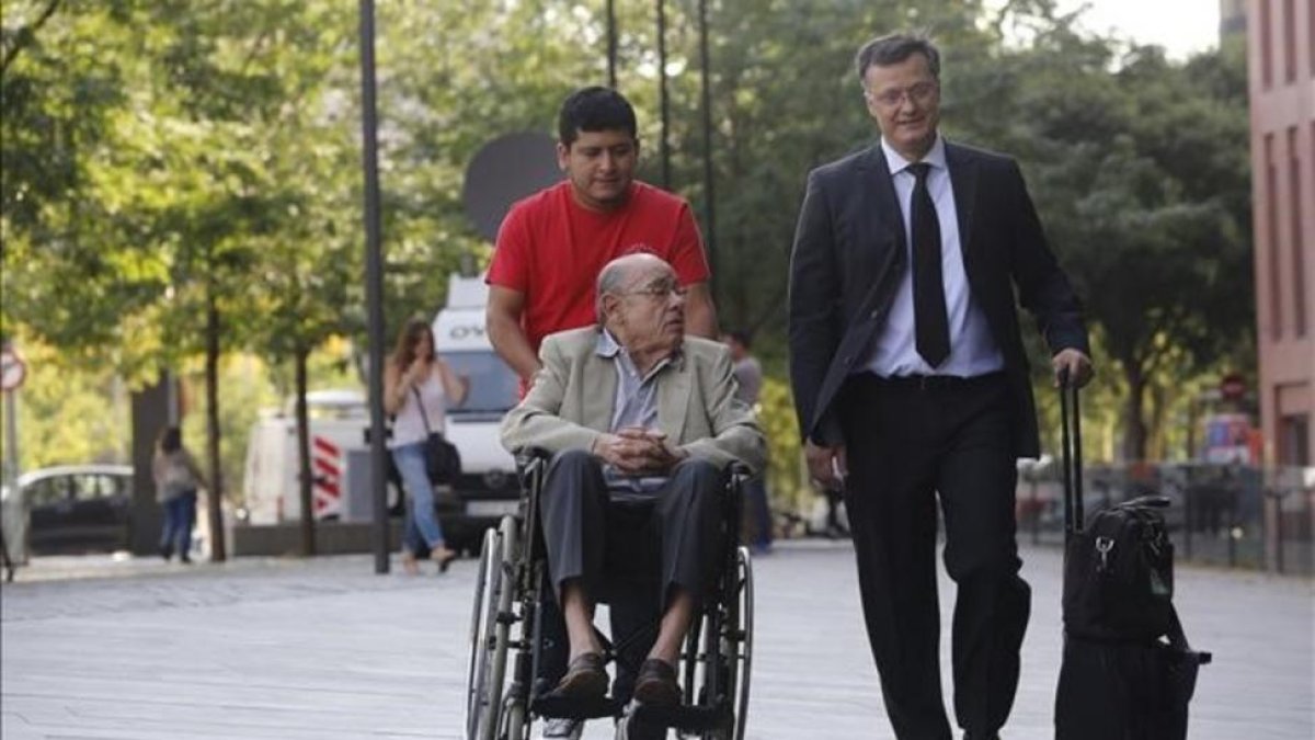 Fèlix Millet llega al último día del juicio del 'caso Palau', en la Ciutat de la Justícia.-JOAN PUIG