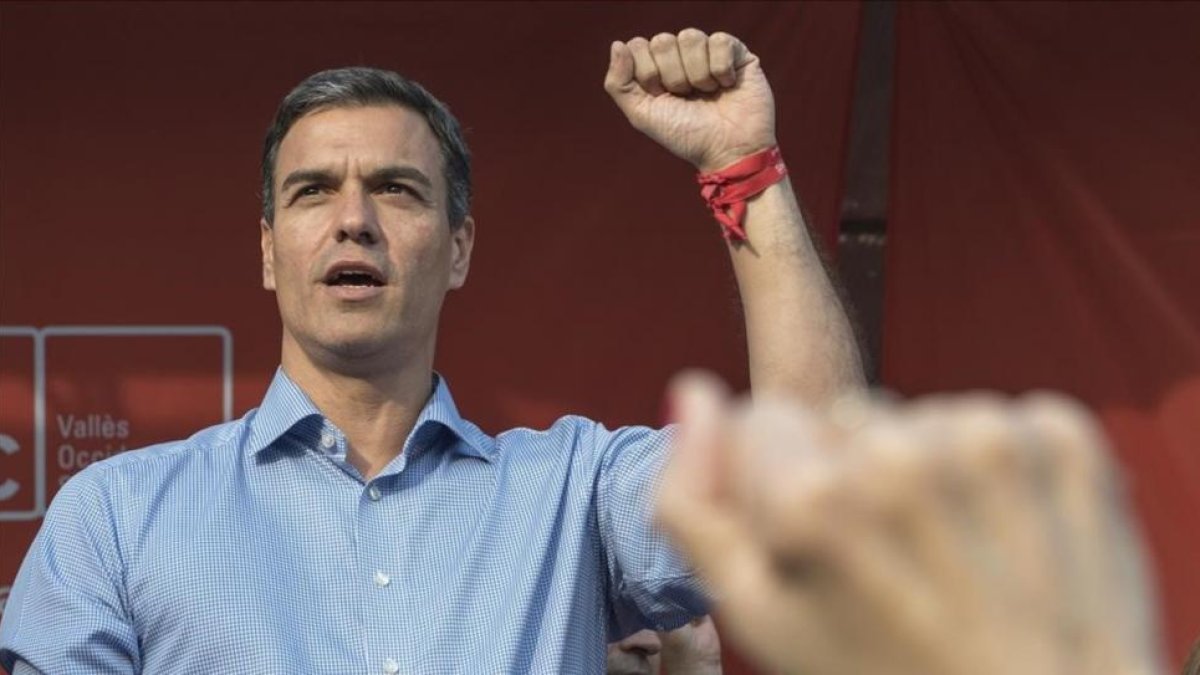 Pedro Sánchez, durante un mitin celebrado el miércoles en Sabadell.-FERRAN SENDRA