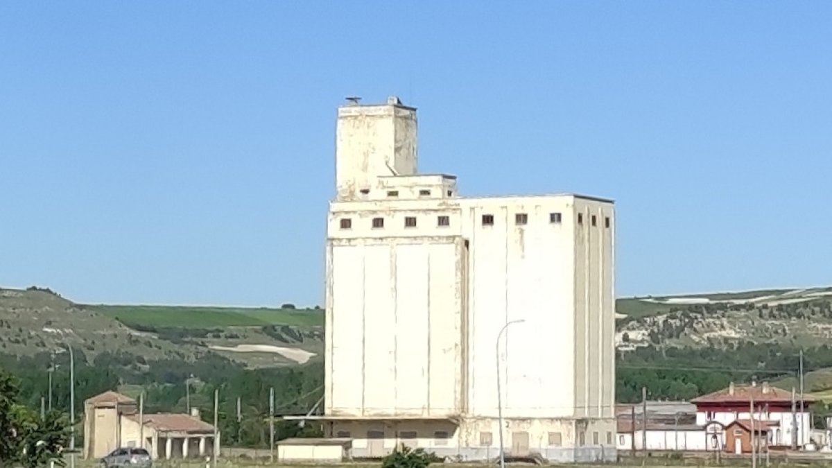 Silo de Villaquirán de los Infantes. Jialxv