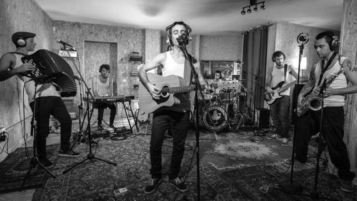 La Maravillosa Orquesta del Alcohol actúa hoy a favor de Entreculturas.-