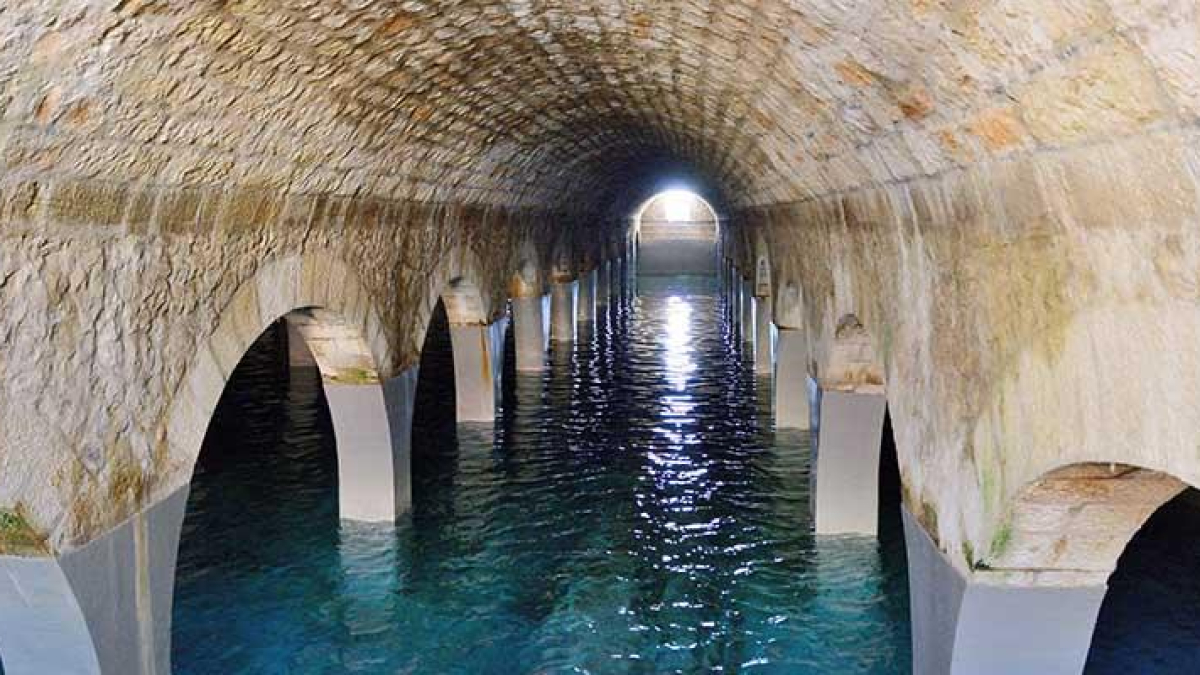 El depósito del cerro de San Miguel es una de las instalaciones básicas de la red de aguas de la capital burgalesa. ECB