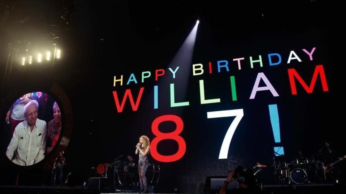Shakira felicita a su padre en pleno concierto.-INSTAGRAM
